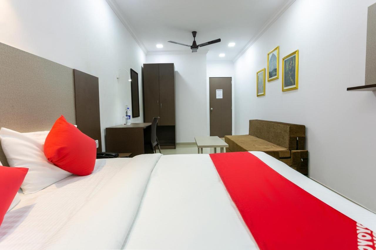 孟买 Collection O 74412 Ardaas Residency酒店 外观 照片